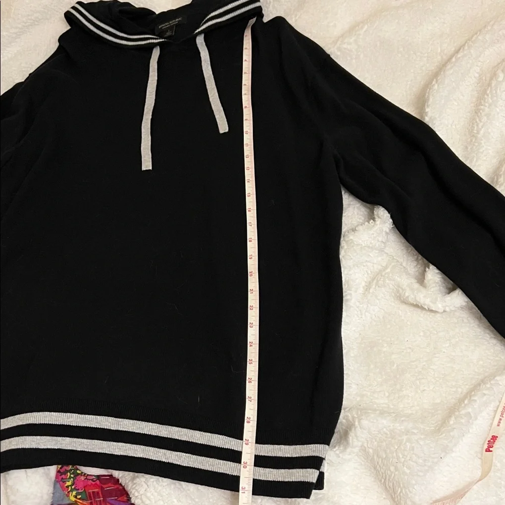 Banana Republic Hoodie with White Stripes Size L